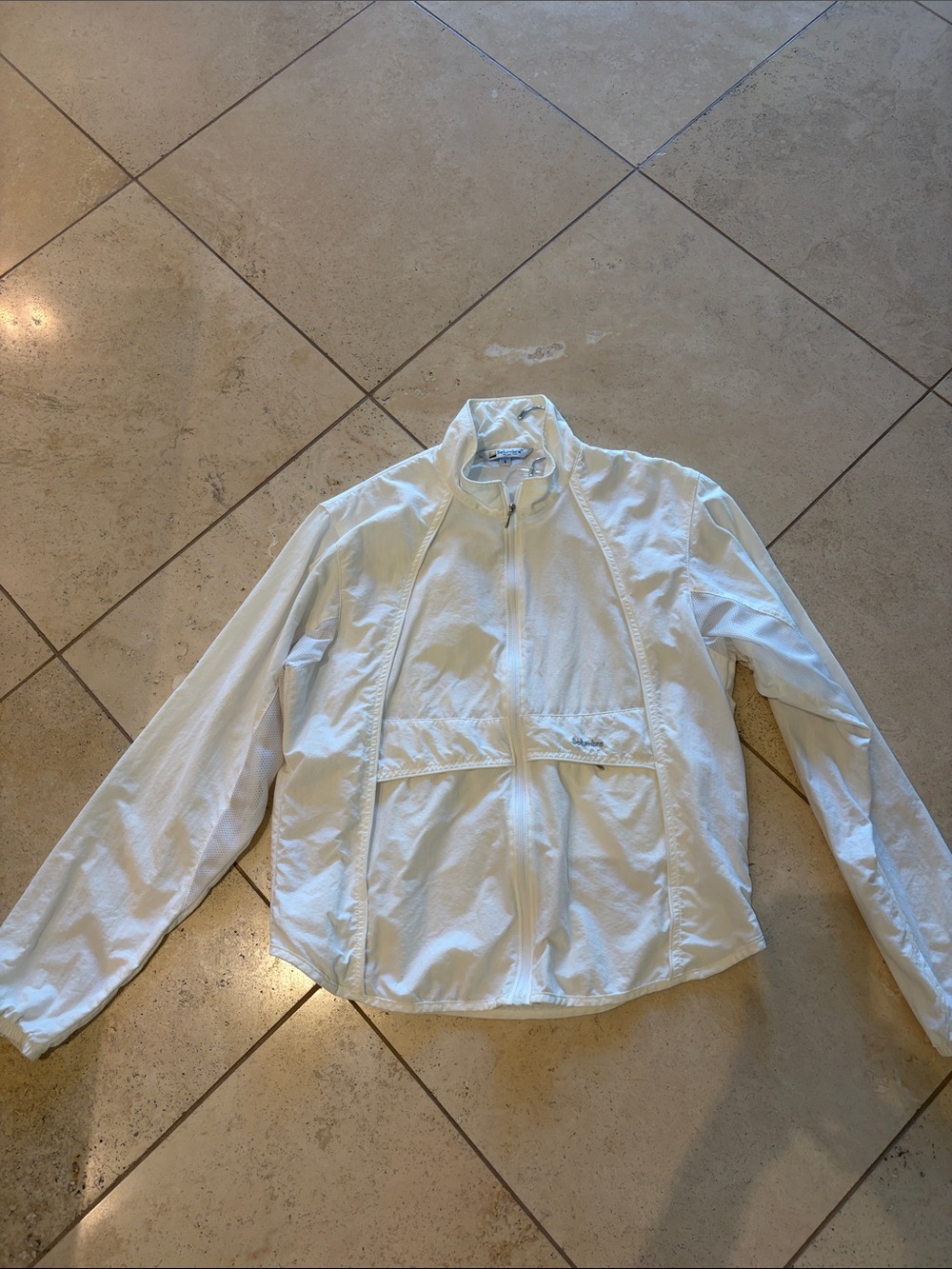 Solumbra Ultra athlete shirt. Lightweight White Zip-Fro